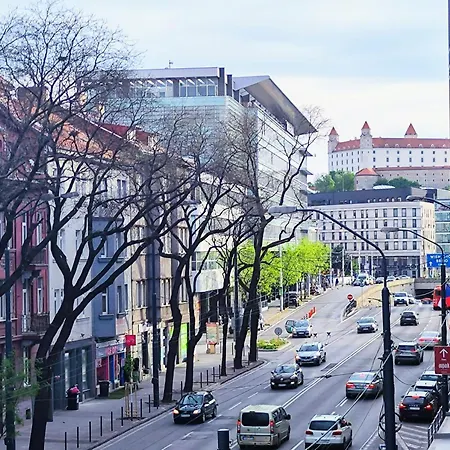Cinnamon - Brand New - Presidential Garden - Air Conditioning - Free Parking * Bratislava
