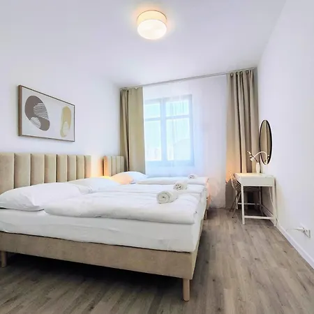 Cinnamon - Free Private Parking - Old Town - Air Conditioning Братислава