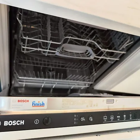 Cinnamon - Free Private Parking - Old Town - Air Conditioning براتسيلافا