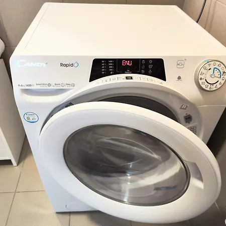 Cinnamon - Free Private Parking - Old Town - Air Conditioning * Братислава