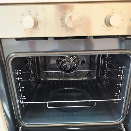 Апартаменты Cinnamon - Free Private Parking - Old Town - Air Conditioning Братислава