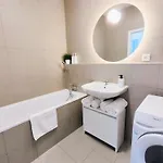 Cinnamon - Free Private Parking - Old Town - Air Conditioning * Bratislava