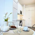 Appartement Cinnamon - Free Private Parking - Old Town - Air Conditioning Bratislava
