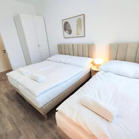 Apartment Cinnamon - Free Private Parking - Old Town - Air Conditioning Bratislava