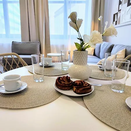 Cinnamon - Free Private Parking - Old Town - Air Conditioning *